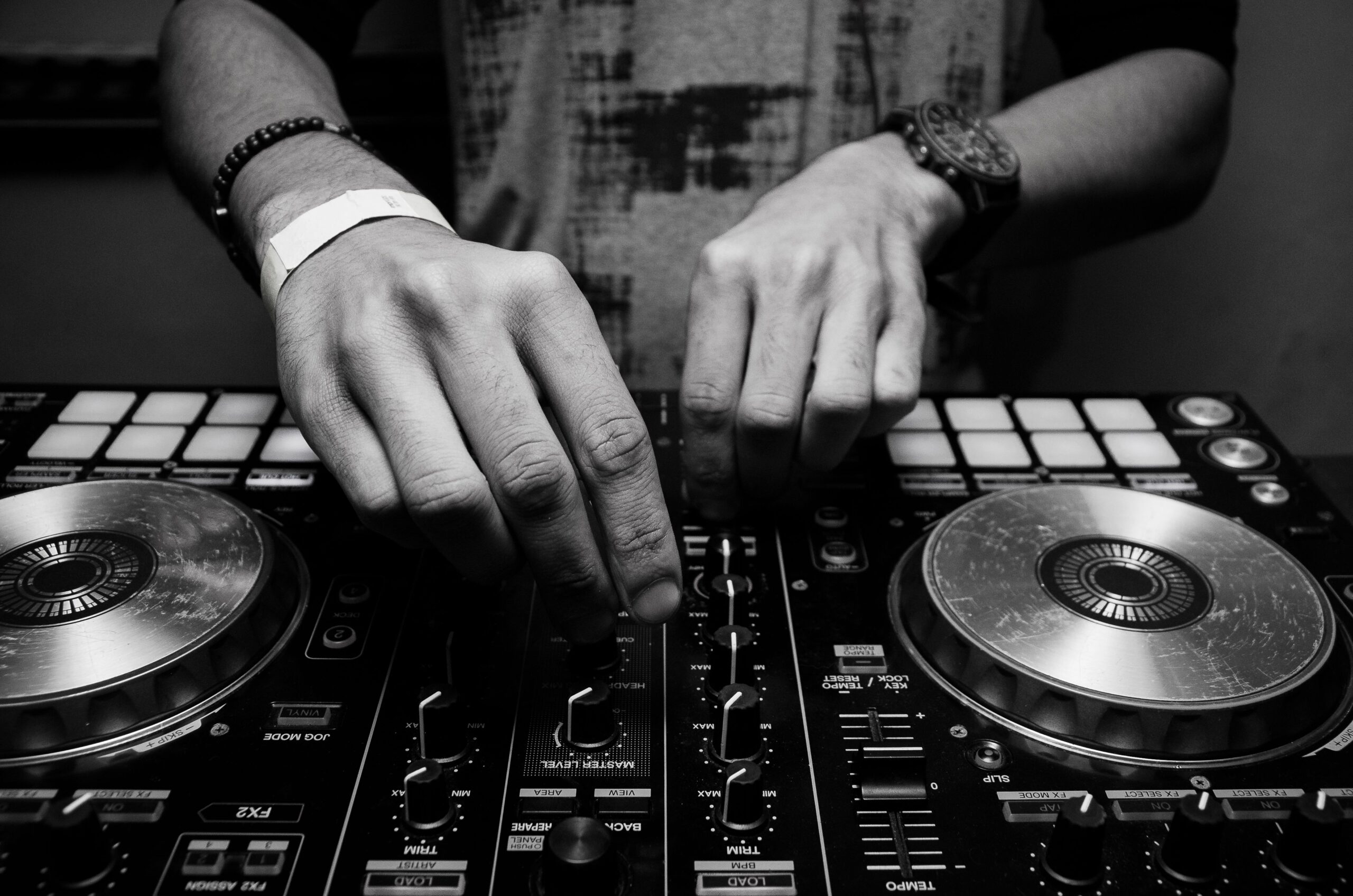imagen dj generica DJ Ivan wild